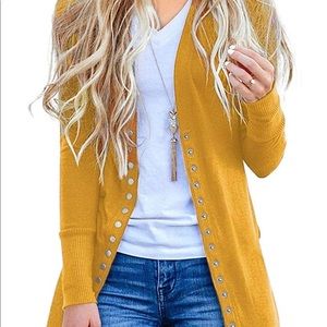 Long buttoned cardigan
